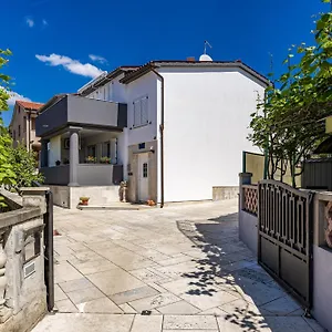 https://apartments-gajic.in-istria.net